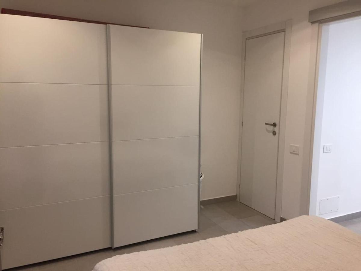 White Home. Casa Relax, Piscina, Free Wi-fi & Posto Auto. *